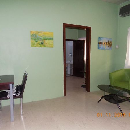 Posh Apartments And Hotel Ikeja Dış mekan fotoğraf