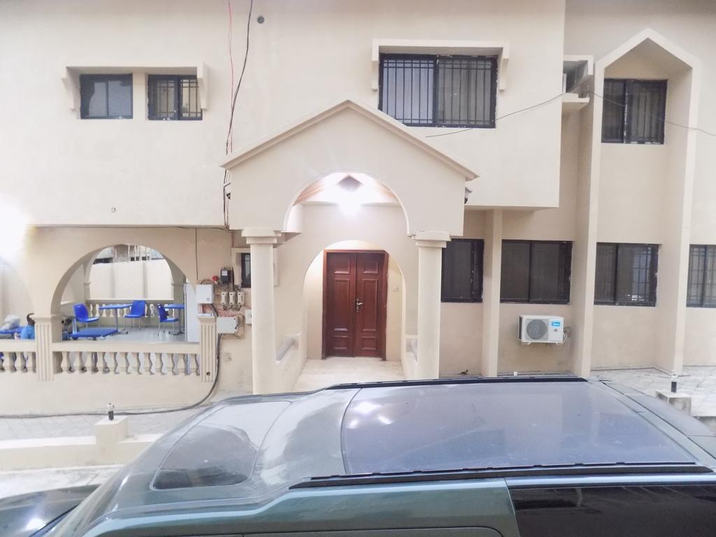 Posh Apartments And Hotel Ikeja Dış mekan fotoğraf