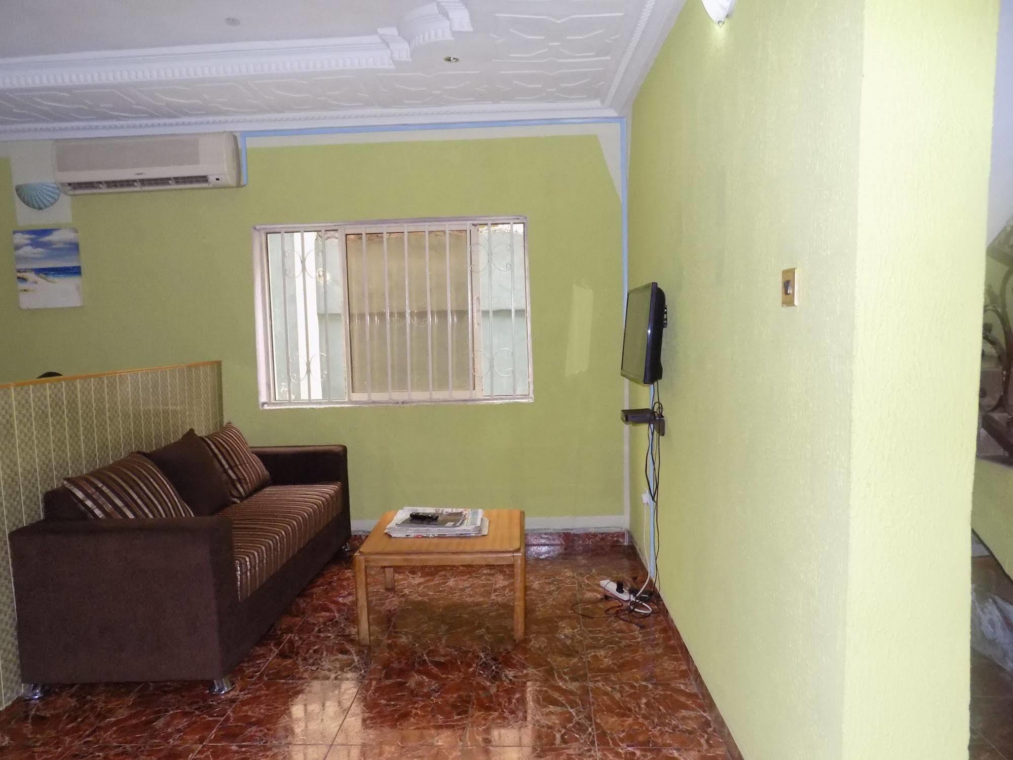Posh Apartments And Hotel Ikeja Dış mekan fotoğraf